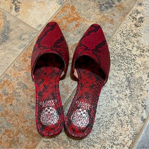 🎁Vince Camuto Black & Red Snake Print Leather Slides!